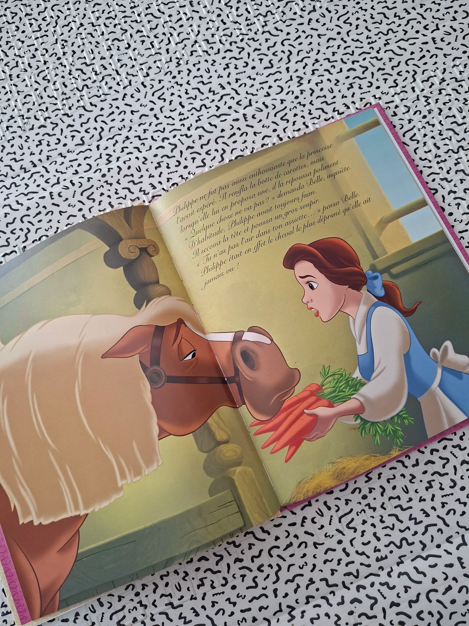 Disney Princesa – Un estado de ánimo ecuestre – Bella – Hachette – photo 6
